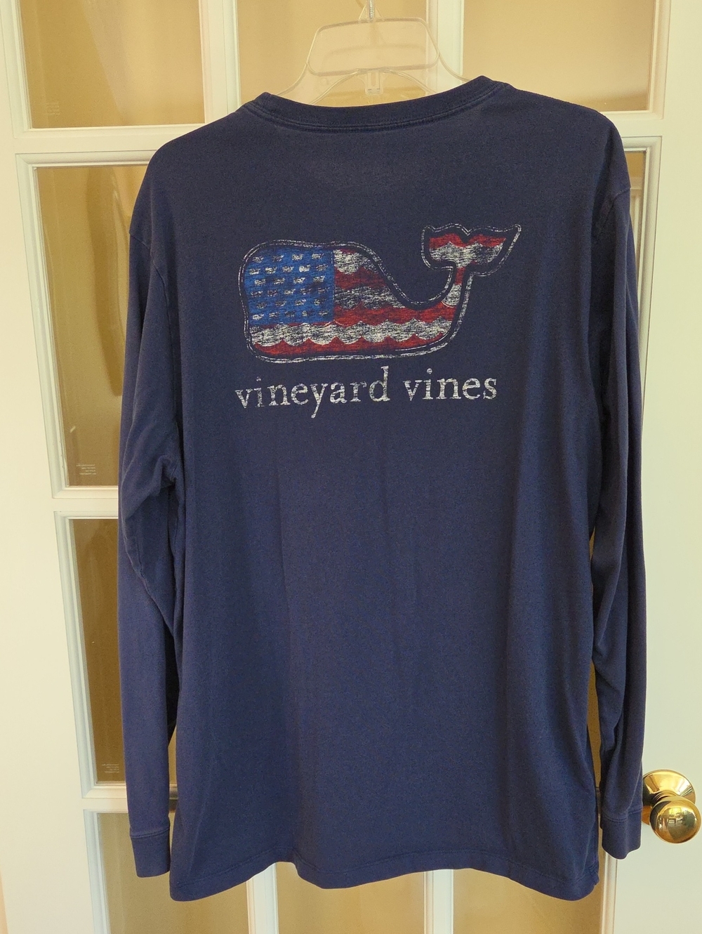 Vineyard Vines Navy Long-Sleeve Tee with American Flag Whale Size: L